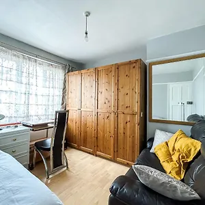  Homestay Spacious Double Bedroom In Shooters Hill